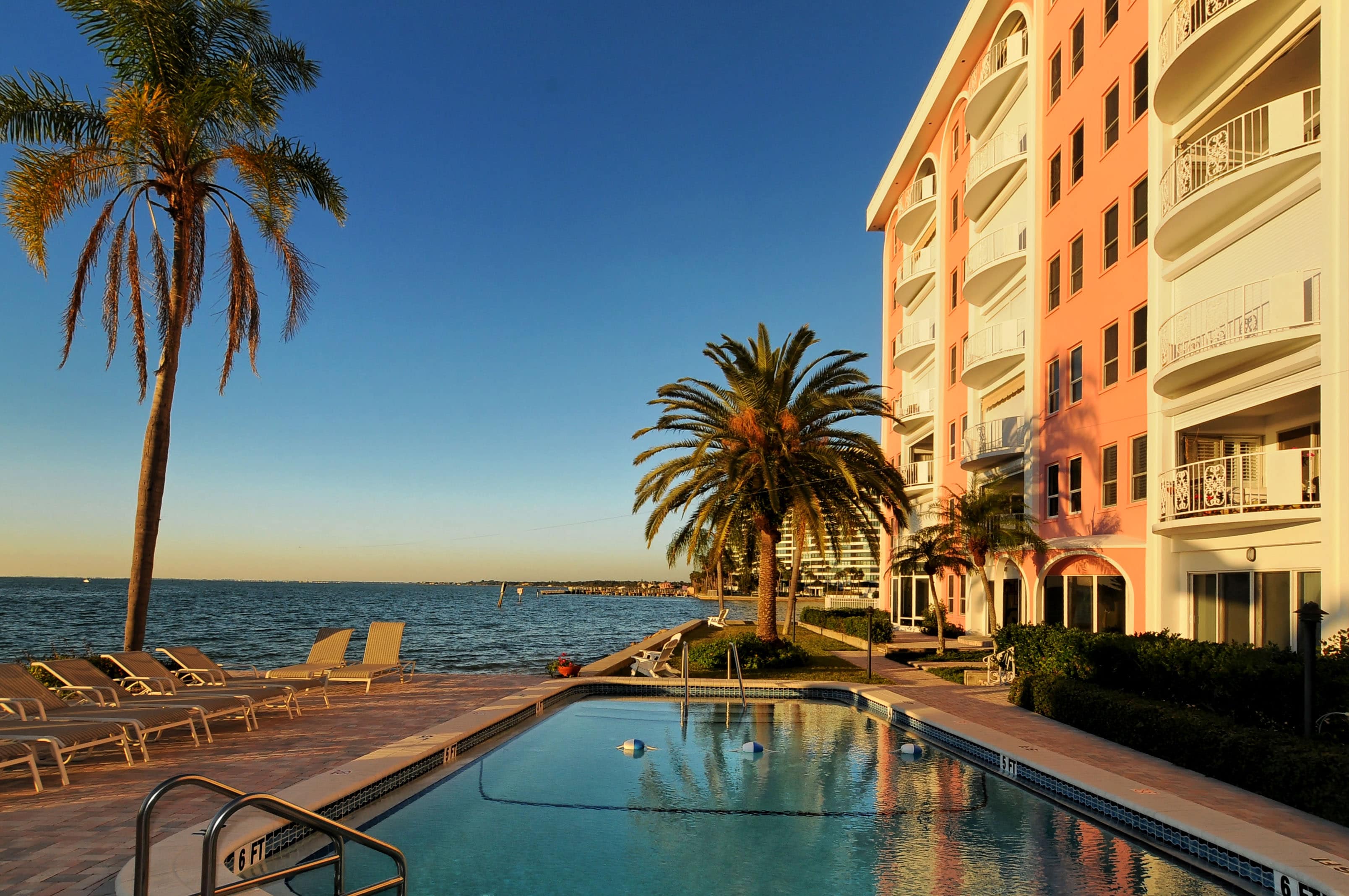 Chateau Condos