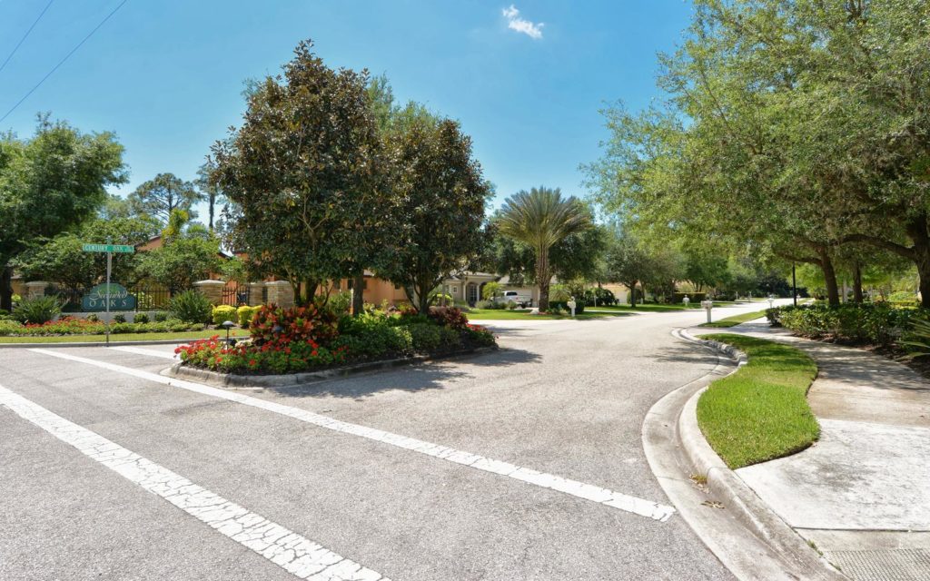 Secluded Oaks in Sarasota Homes for Sale - Front Entrance