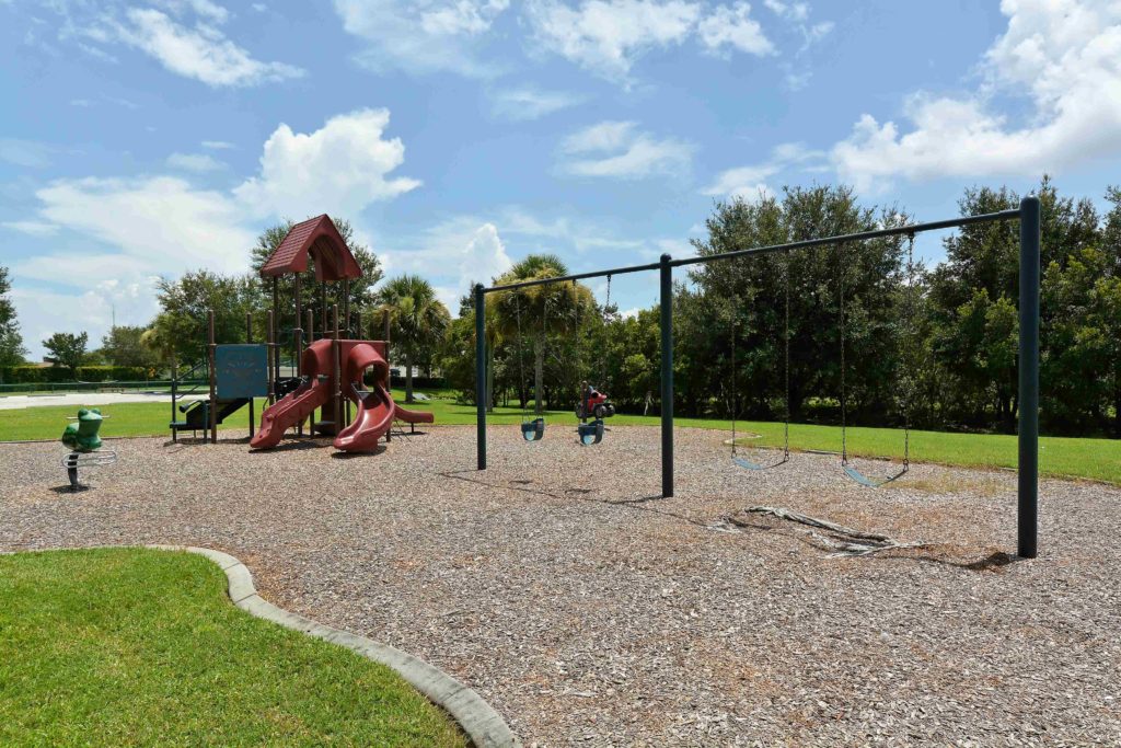 Sugar Mill Lakes in Palmetto Playground