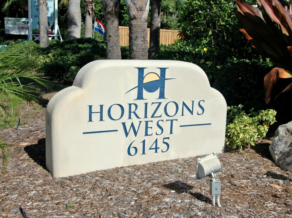 Horizons West in Siesta Key Entrance Sign
