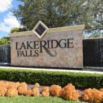 Lakeridge Falls in Sarasota Entrance Sign 2