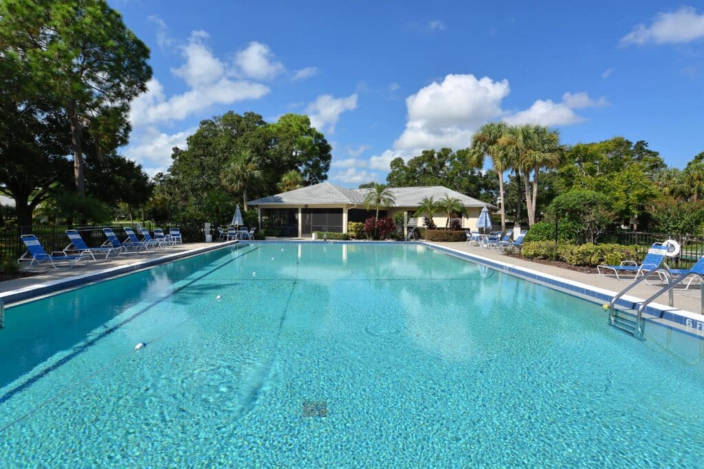 Fairway Bend Sarasota Florida Condos for Sale at Palm Aire