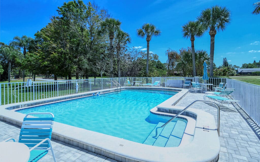 Meadowlake Sarasota Florida Villas for Sale
